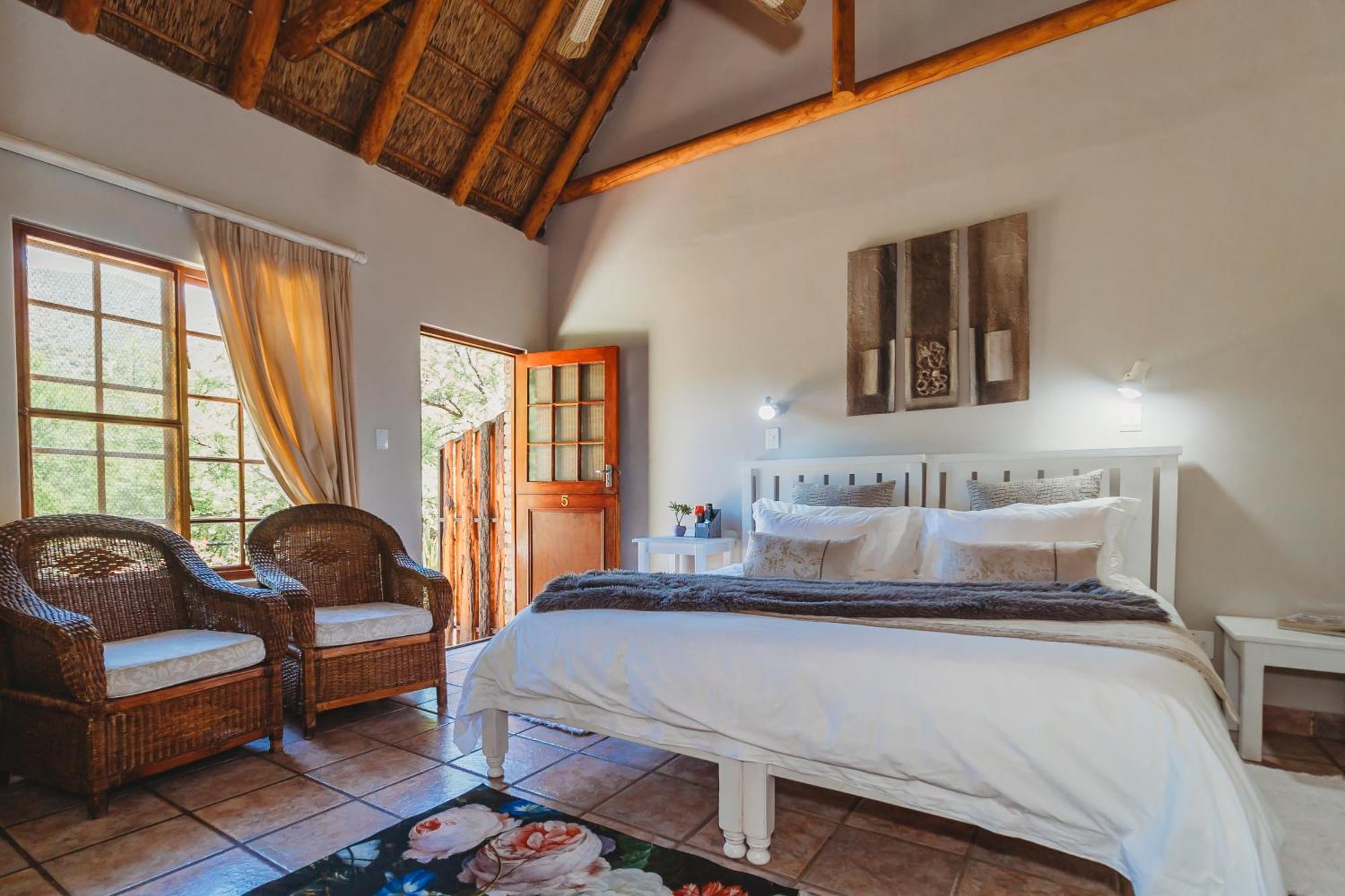 De Poort Country Lodge Oudtshoorn Kamer foto