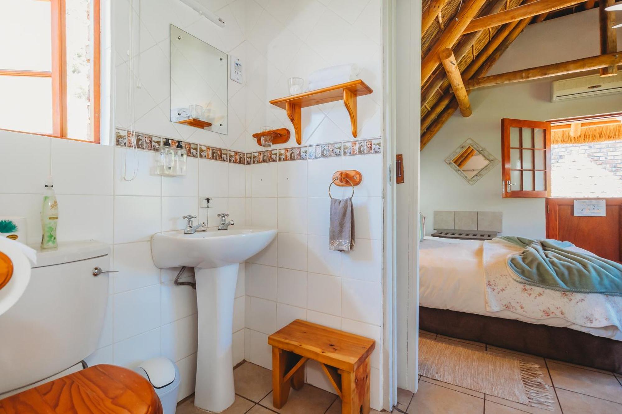 De Poort Country Lodge Oudtshoorn Kamer foto