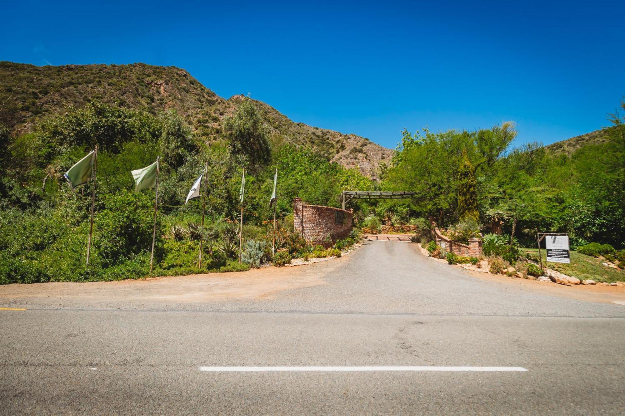 De Poort Country Lodge Oudtshoorn Buitenkant foto