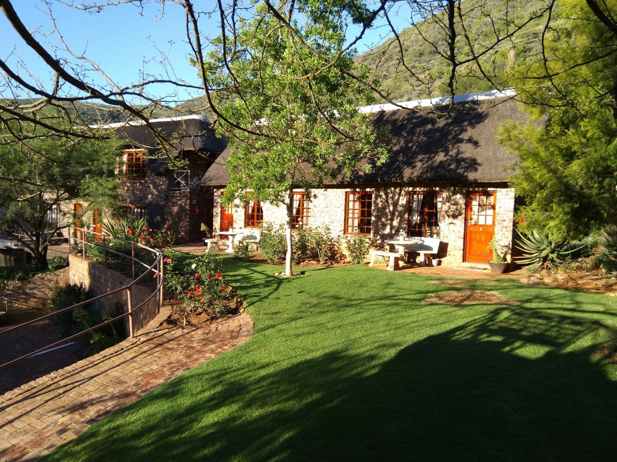 De Poort Country Lodge Oudtshoorn Buitenkant foto